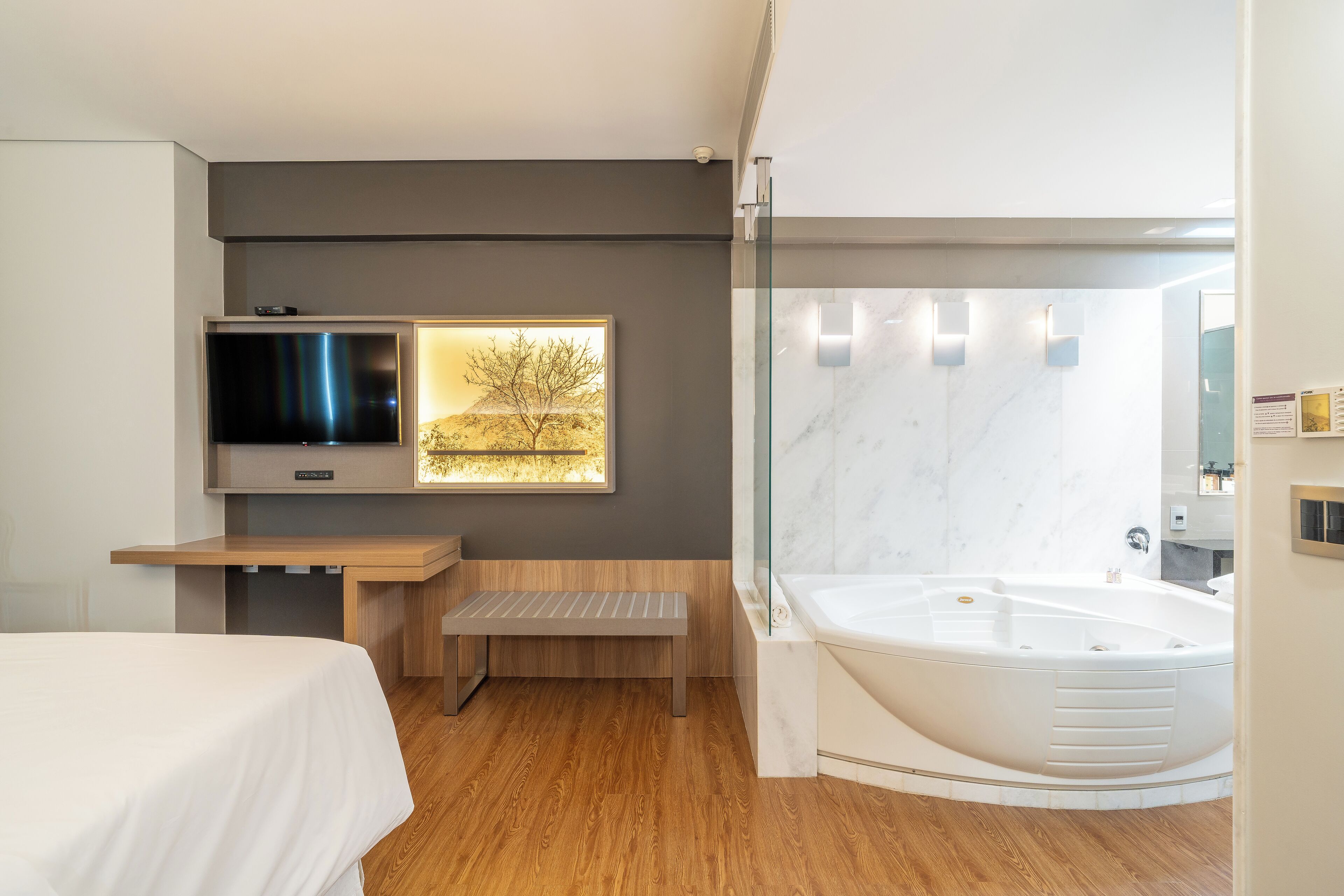 Superior Suite, 1 King Bed