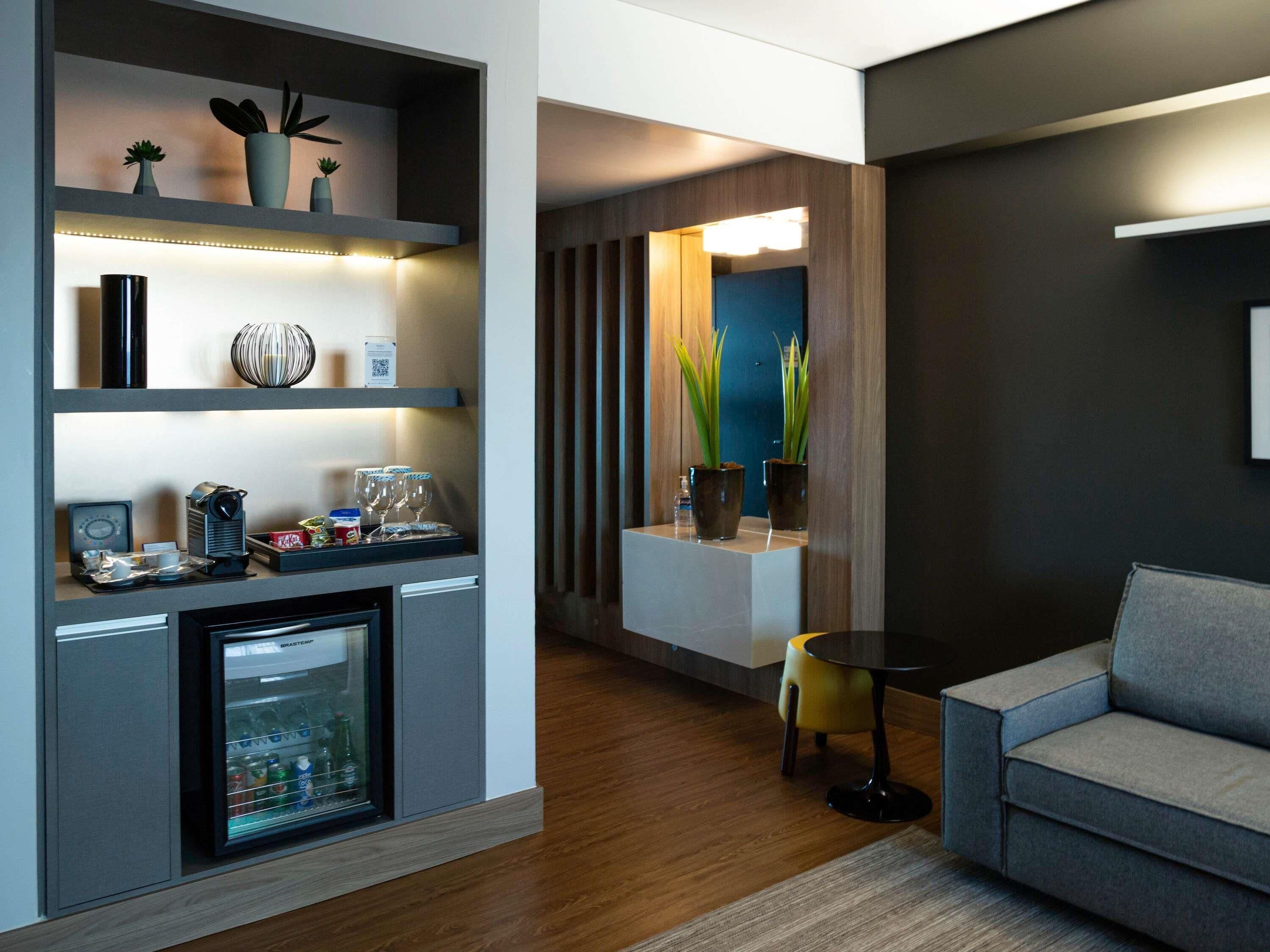 superior suite, 1 king bed | 1 bedroom, minibar, in-room safe, desk