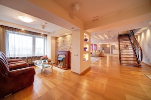 Maisonette, 1 Schlafzimmer, Sauna | Wohnzimmer