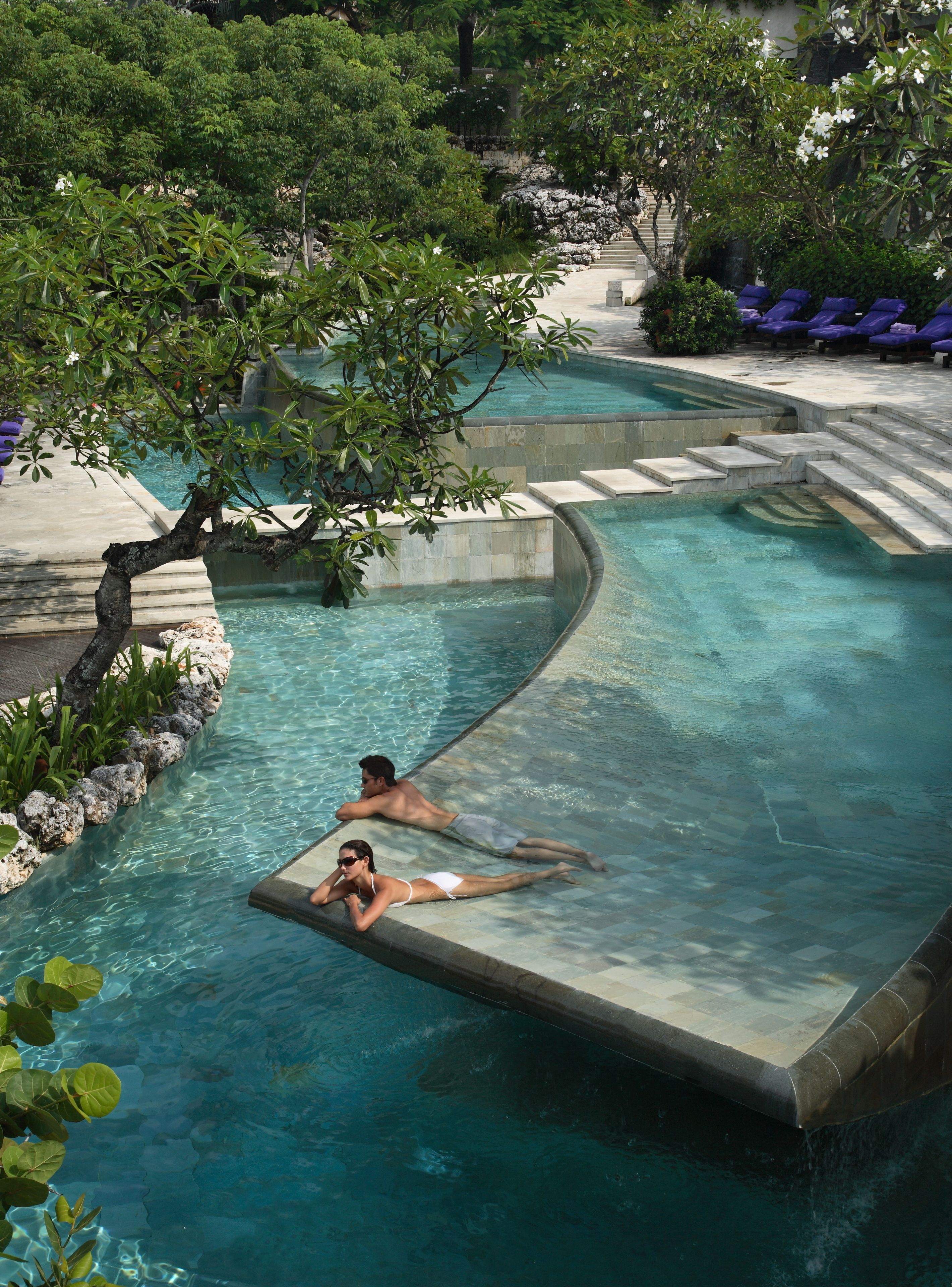 14 outdoor pools
