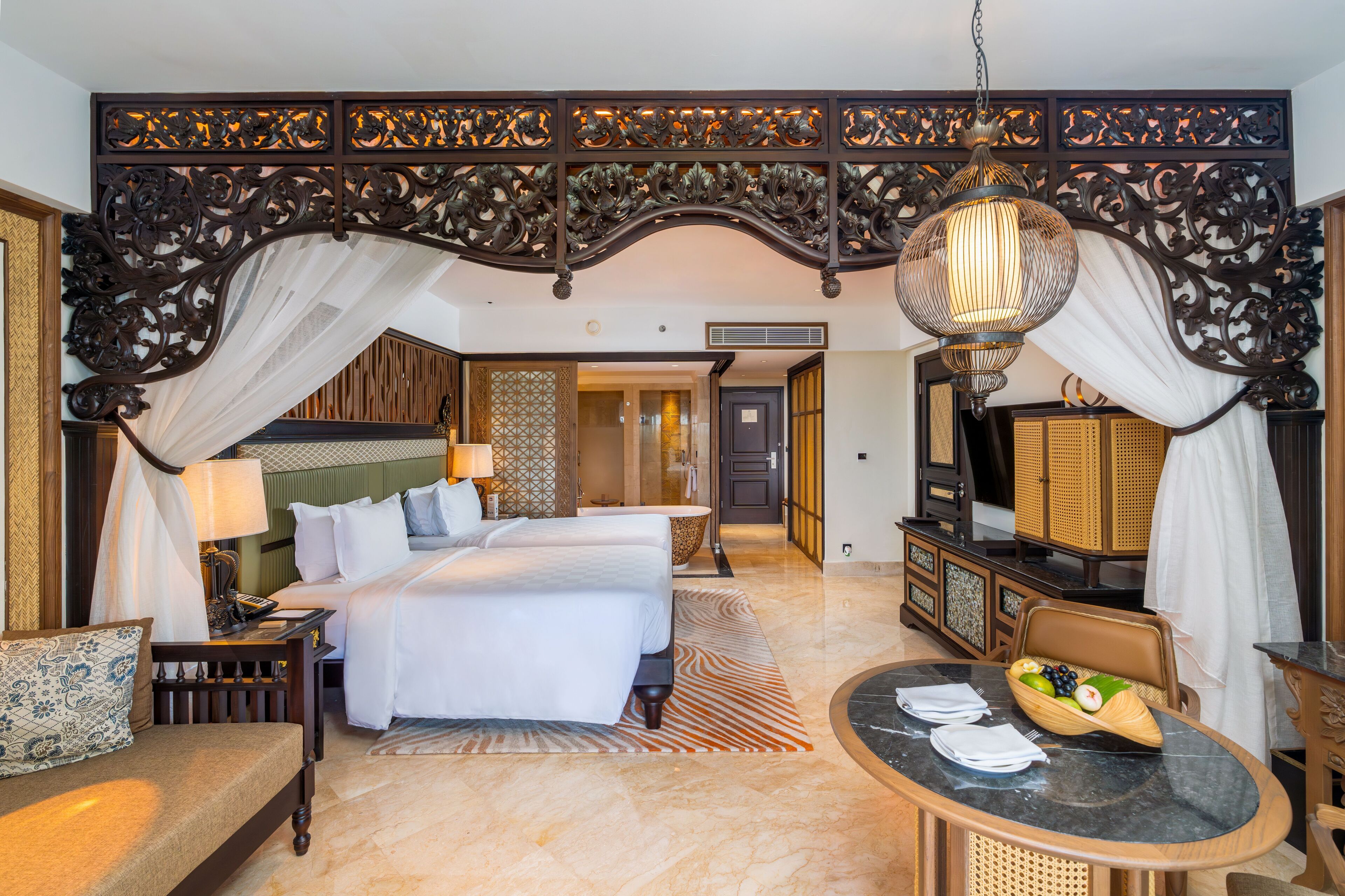 Resort View Room | 미니바, 객실 내 금고, 책상, 암막 커튼