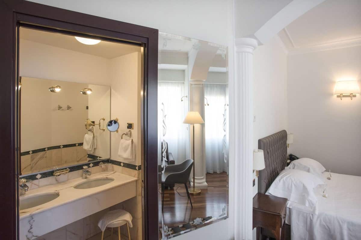 1 bedroom, minibar, in-room safe, individually decorated