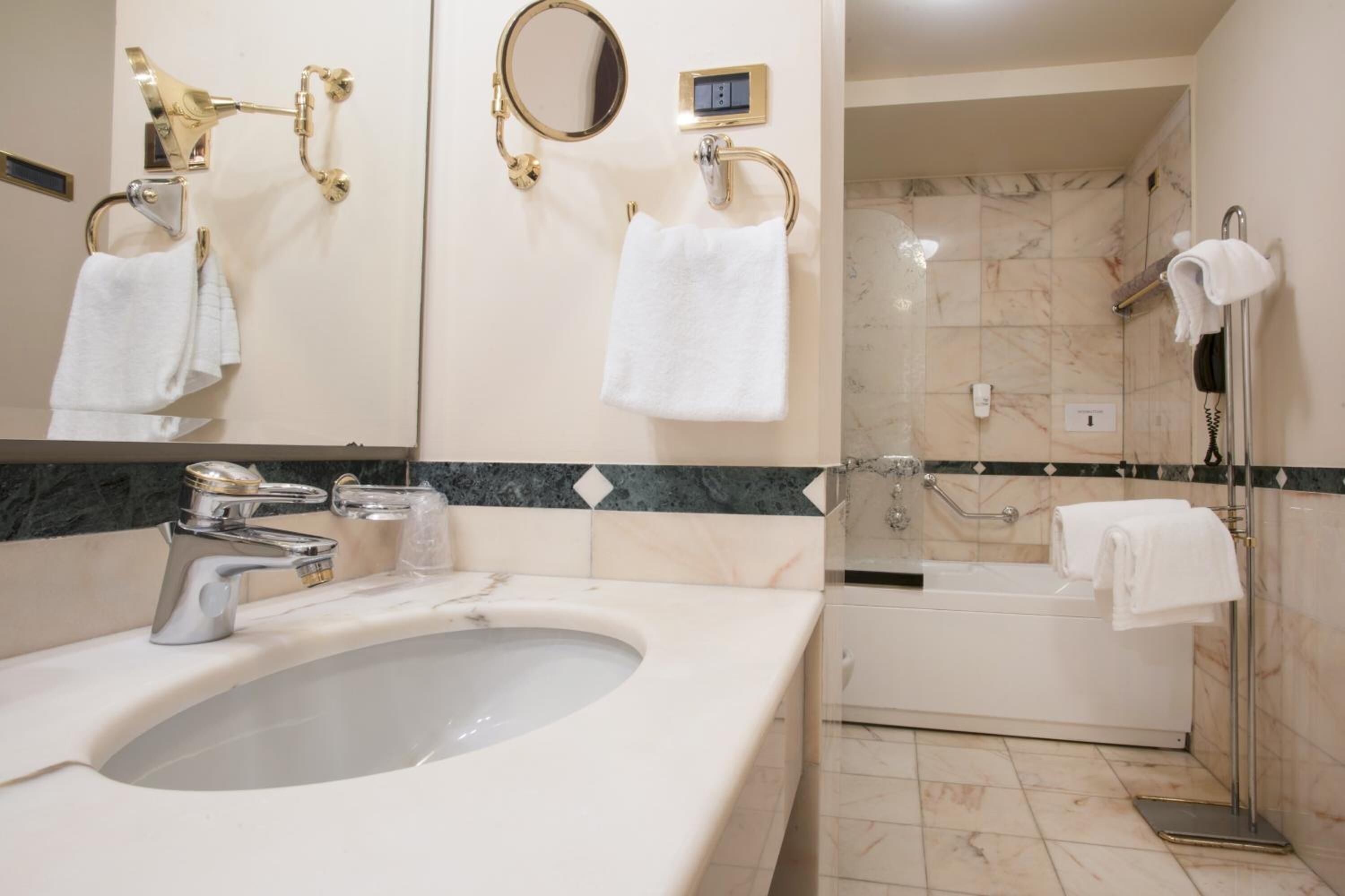 rainfall showerhead, free toiletries, hair dryer, bidet