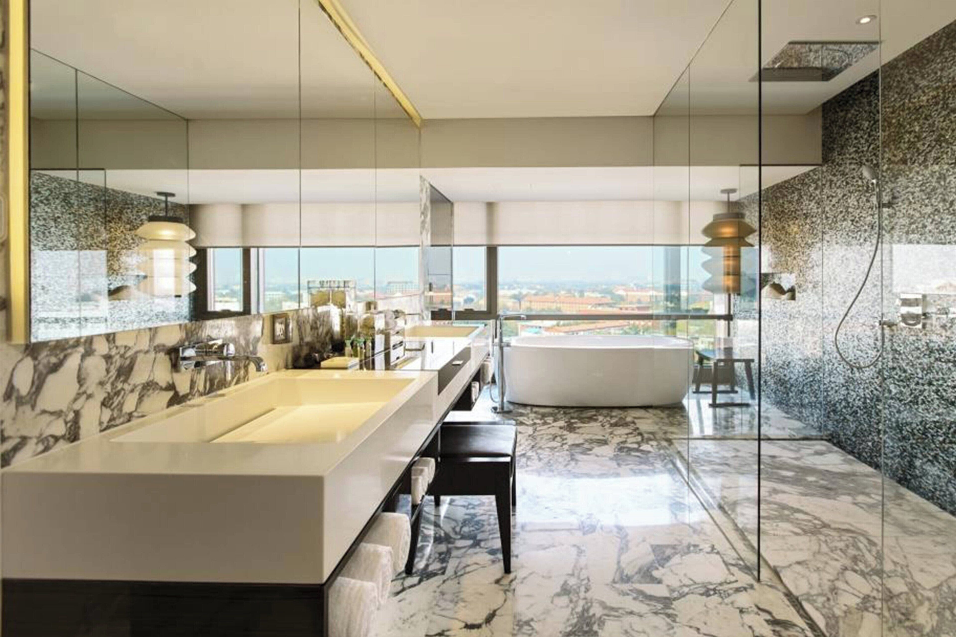 combined shower/bathtub, free toiletries, hair dryer, bathrobes