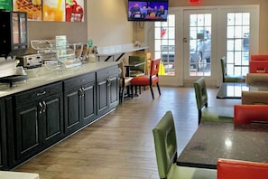 Free daily on-the-go breakfast