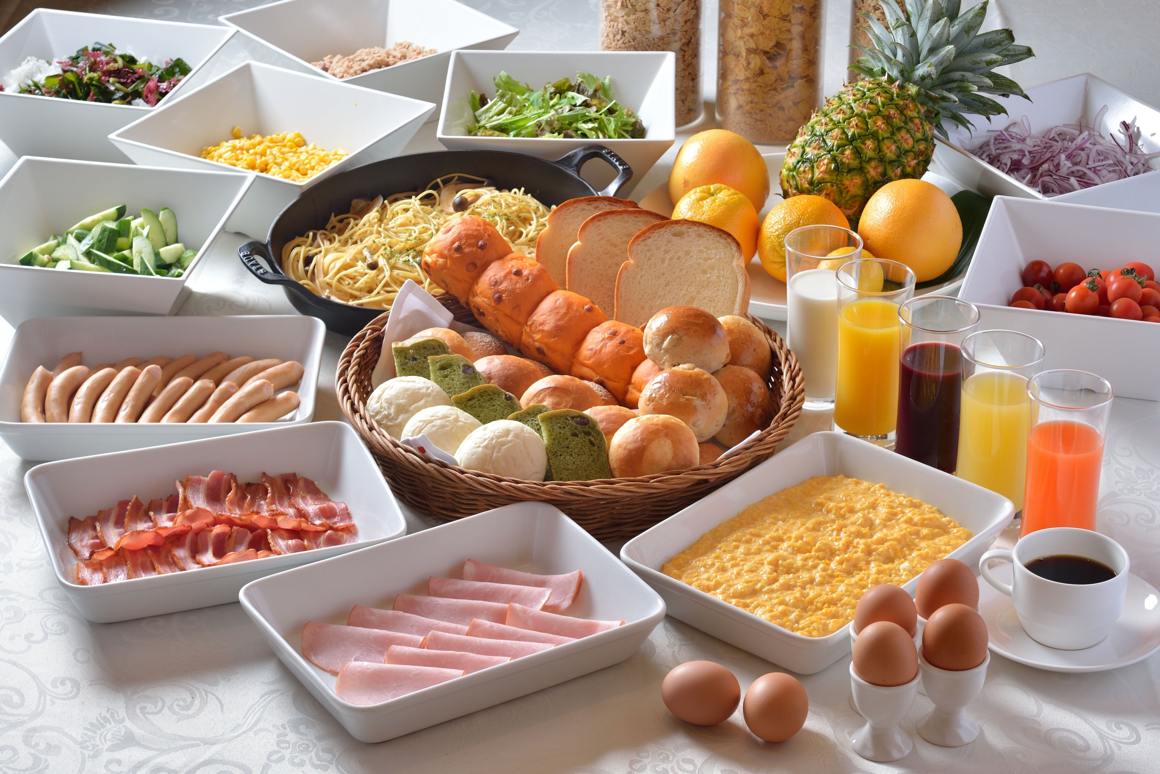 Daily buffet breakfast for a fee