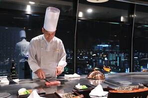5 restaurants, breakfast, lunch, dinner served; international cuisine - Hotel Granvia Hiroshima (Hiroshima)