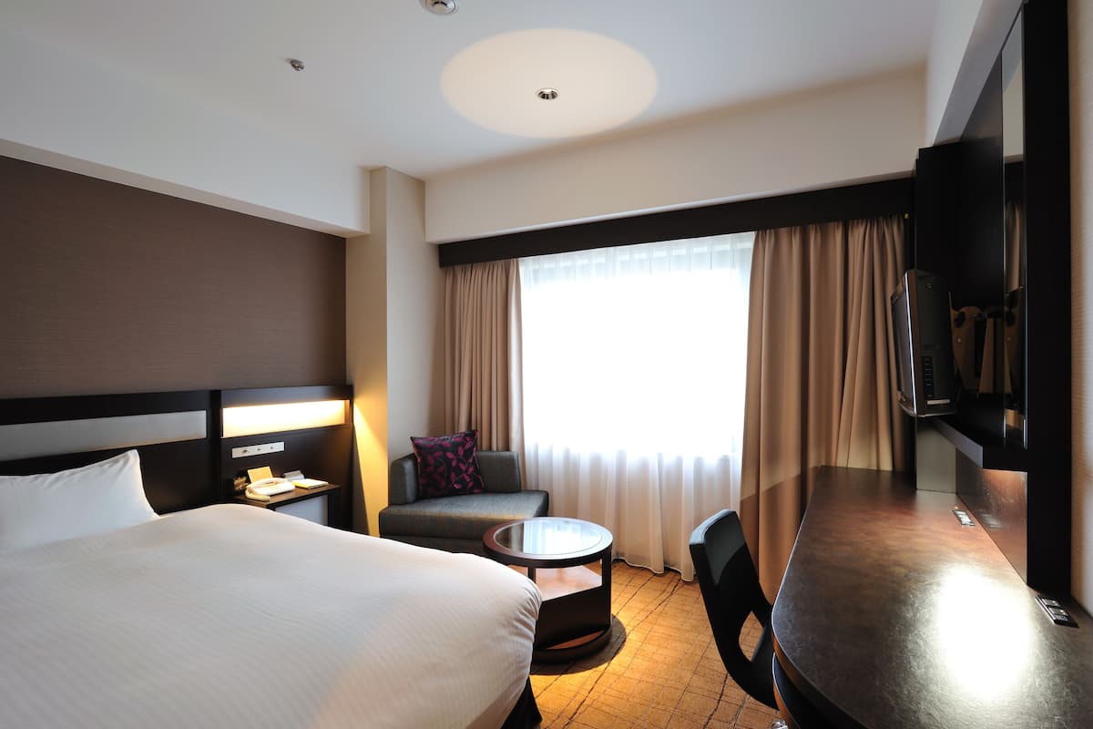 In-room safe, desk, blackout curtains, soundproofing