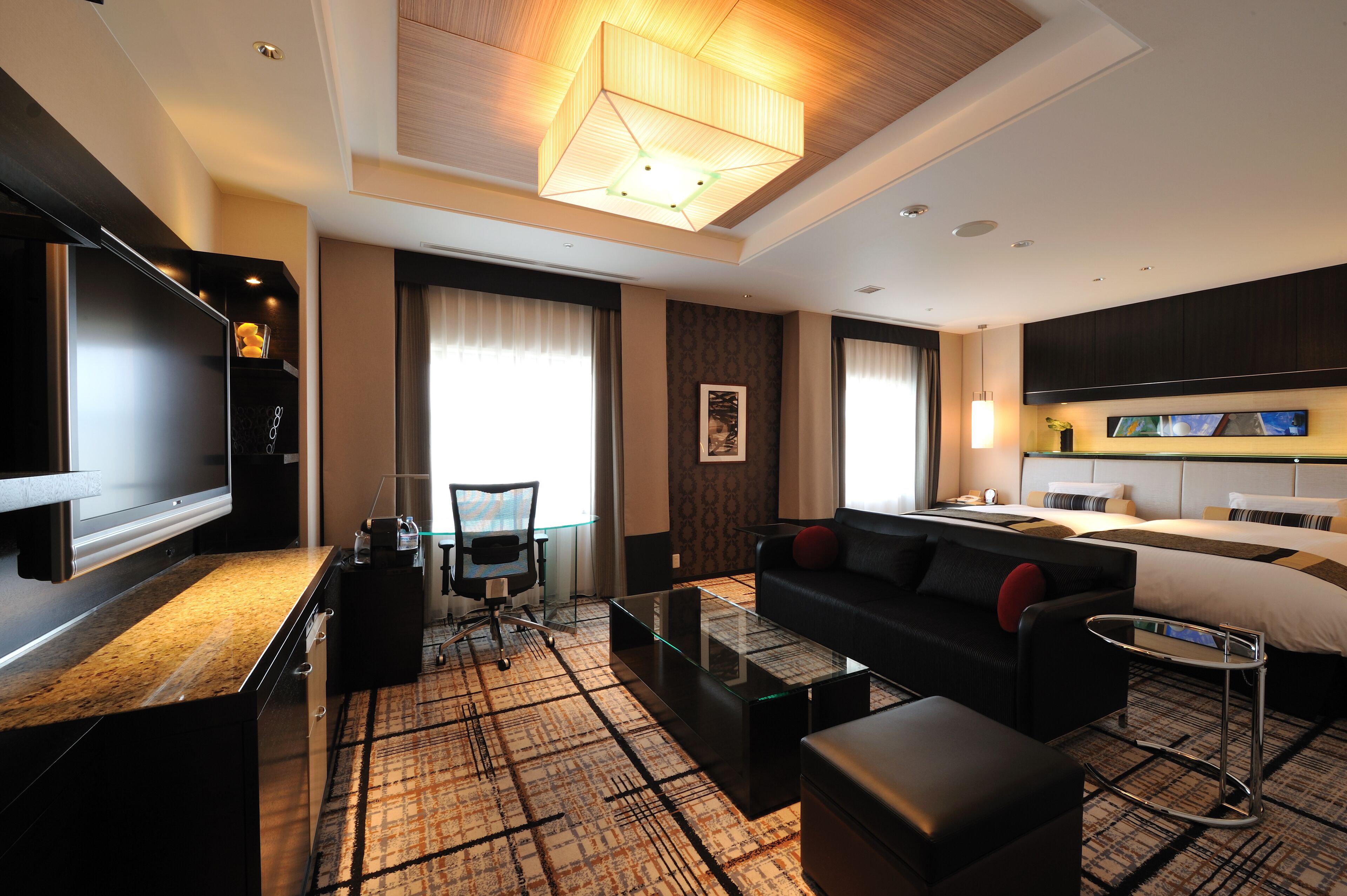 granvia excecutive twin, non smoking (52 ㎡)[20f]【with extra beds for 3 or 4 guests】 | 1 bedroom, in-room safe, desk, blackout curtains