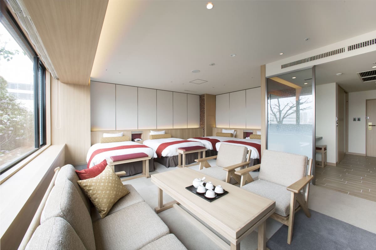 1 bedroom, in-room safe, desk, blackout curtains