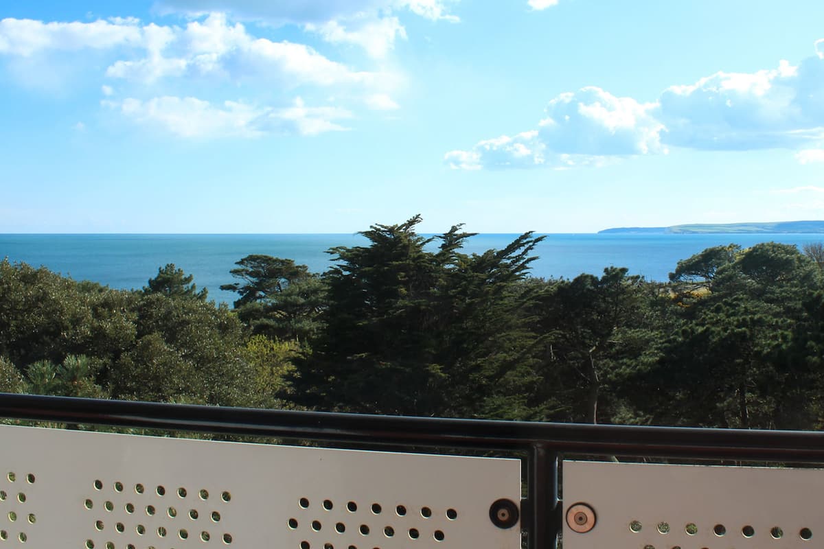 Sea View Double Room with Balcony | Hypo-allergenic bedding, cribs/infant beds, rollaway beds, free WiFi