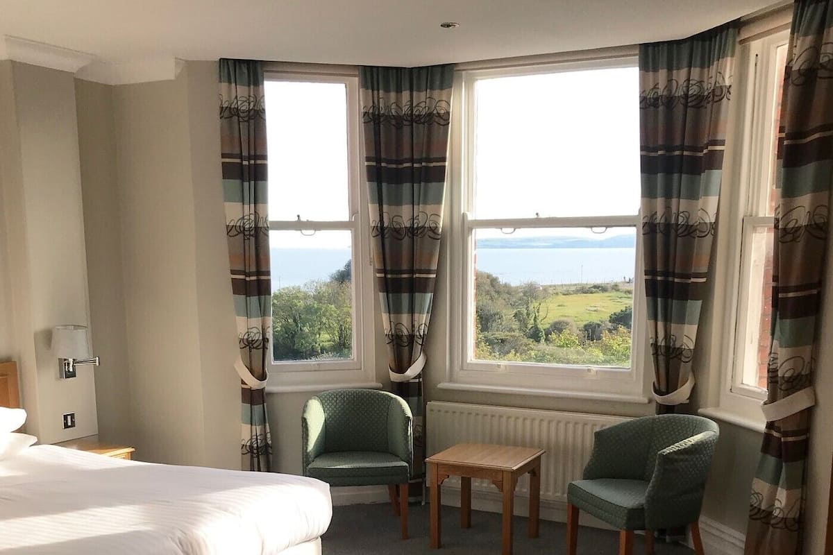 Sea View Double Room | Hypo-allergenic bedding, cribs/infant beds, rollaway beds, free WiFi