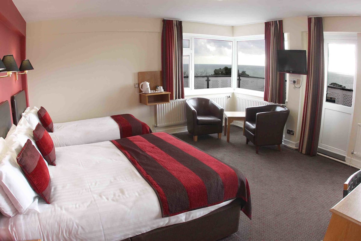 Sea View Family room with Balcony | Hypo-allergenic bedding, cribs/infant beds, rollaway beds, free WiFi