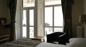 Doppelzimmer, Balkon, Meerblick | 1 Schlafzimmer, Allergikerbettwaren, Babybetten, Zustellbetten
