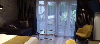 Best Western Premier Heronston Hotel & Spa