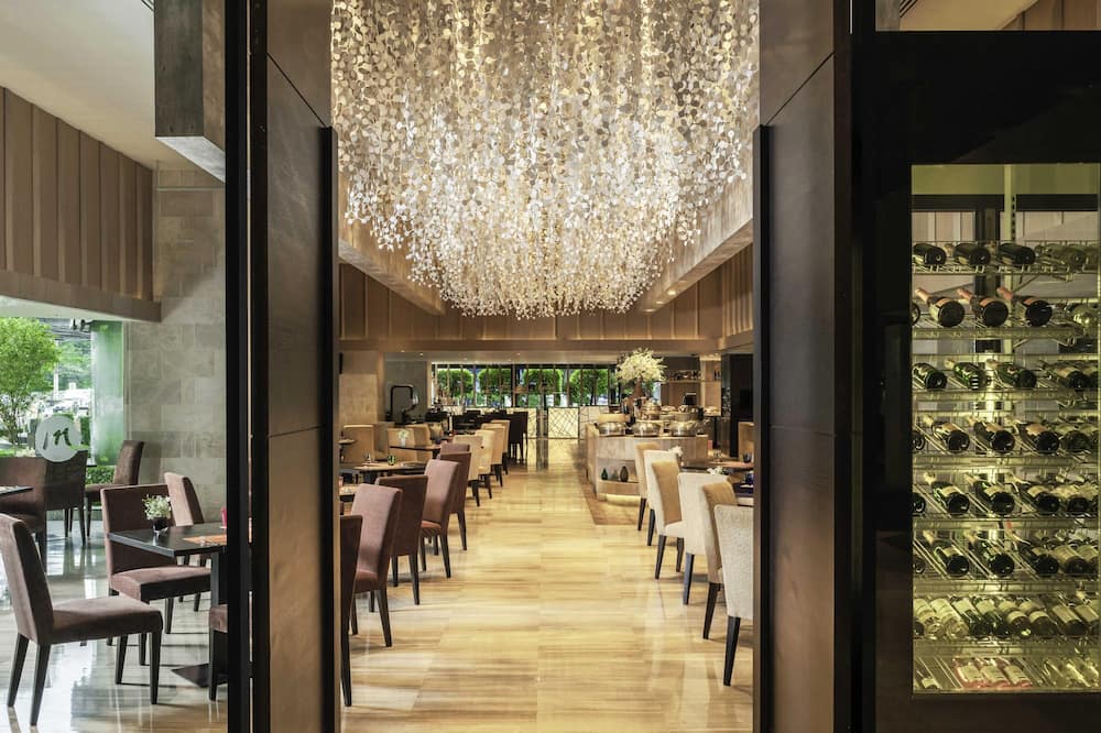 Avani Ratchada Bangkok Hotel