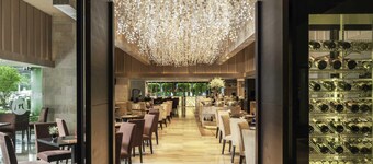 Avani Ratchada Bangkok Hotel