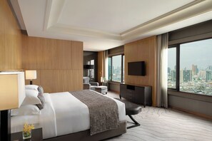 Presidential Suite | 1 bedroom, free minibar items, in-room safe, desk