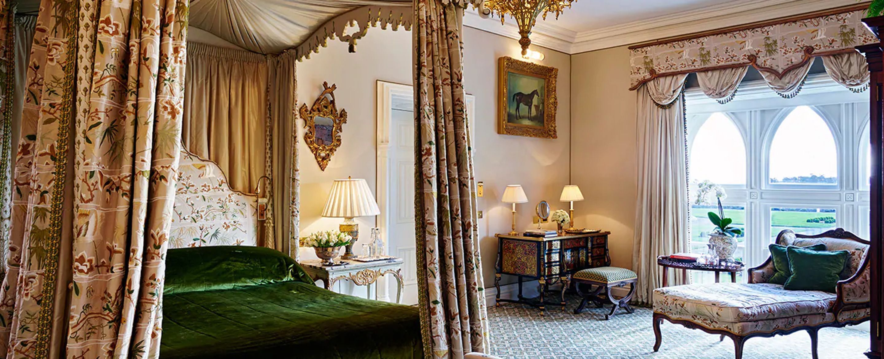 Premium bedding, pillow-top beds, minibar, in-room safe