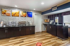 Free daily buffet breakfast 
