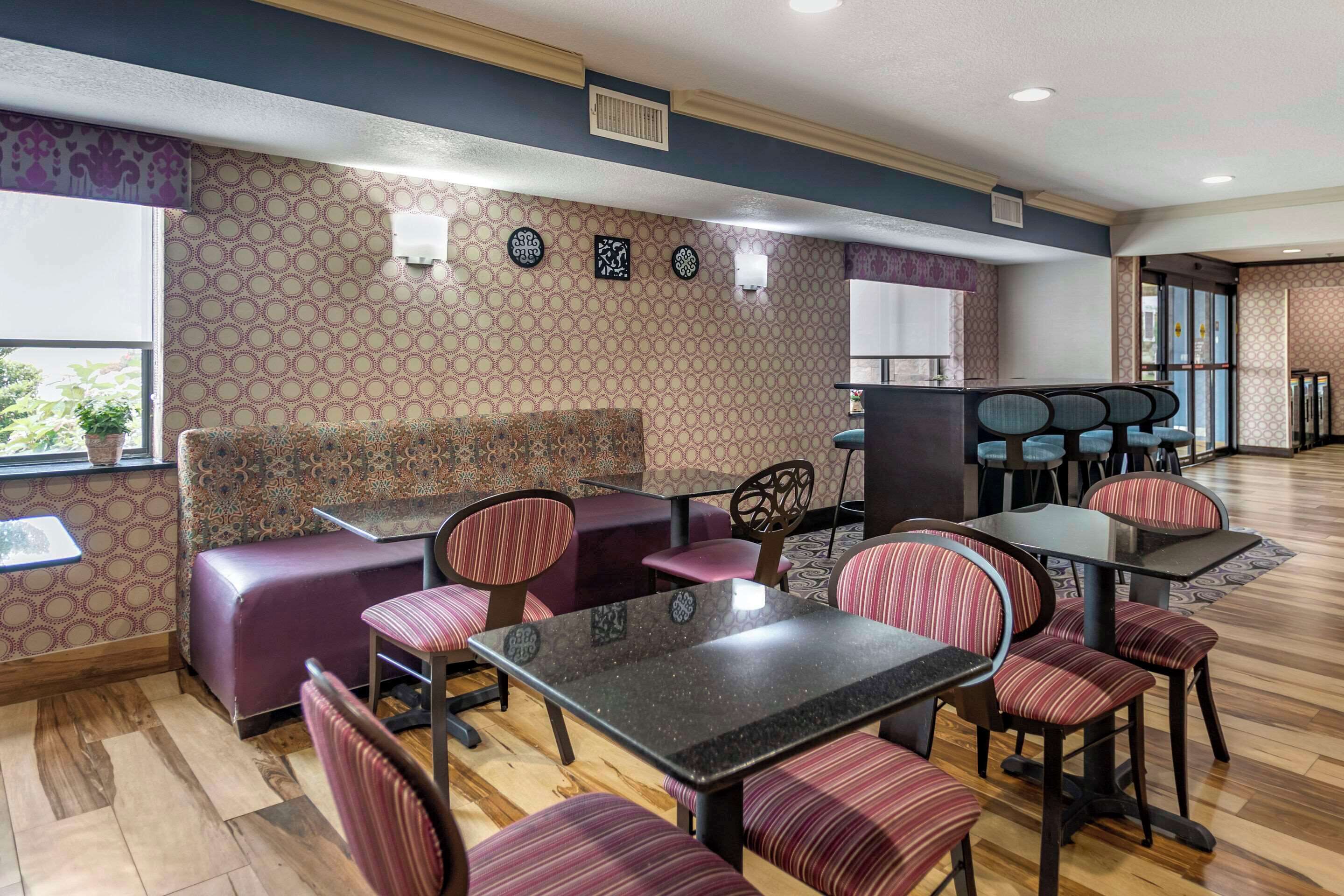 Foto - Comfort Inn Tulsa Midtown