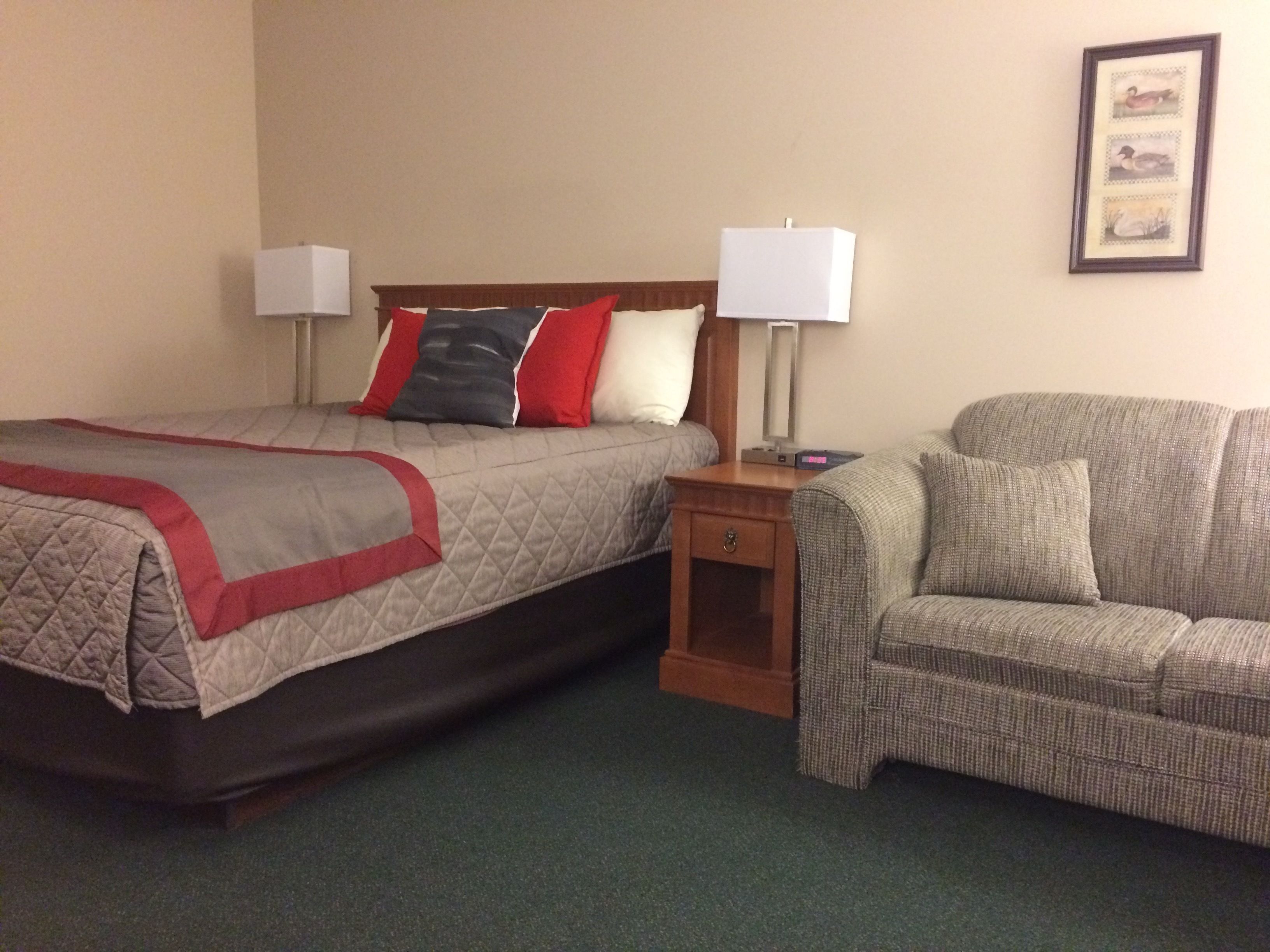 Skrivbord, ljudisolering, strykjärn/strykbräda och gratis wi-fi