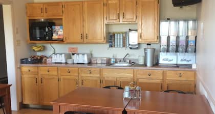 Coastal Inn Sackville