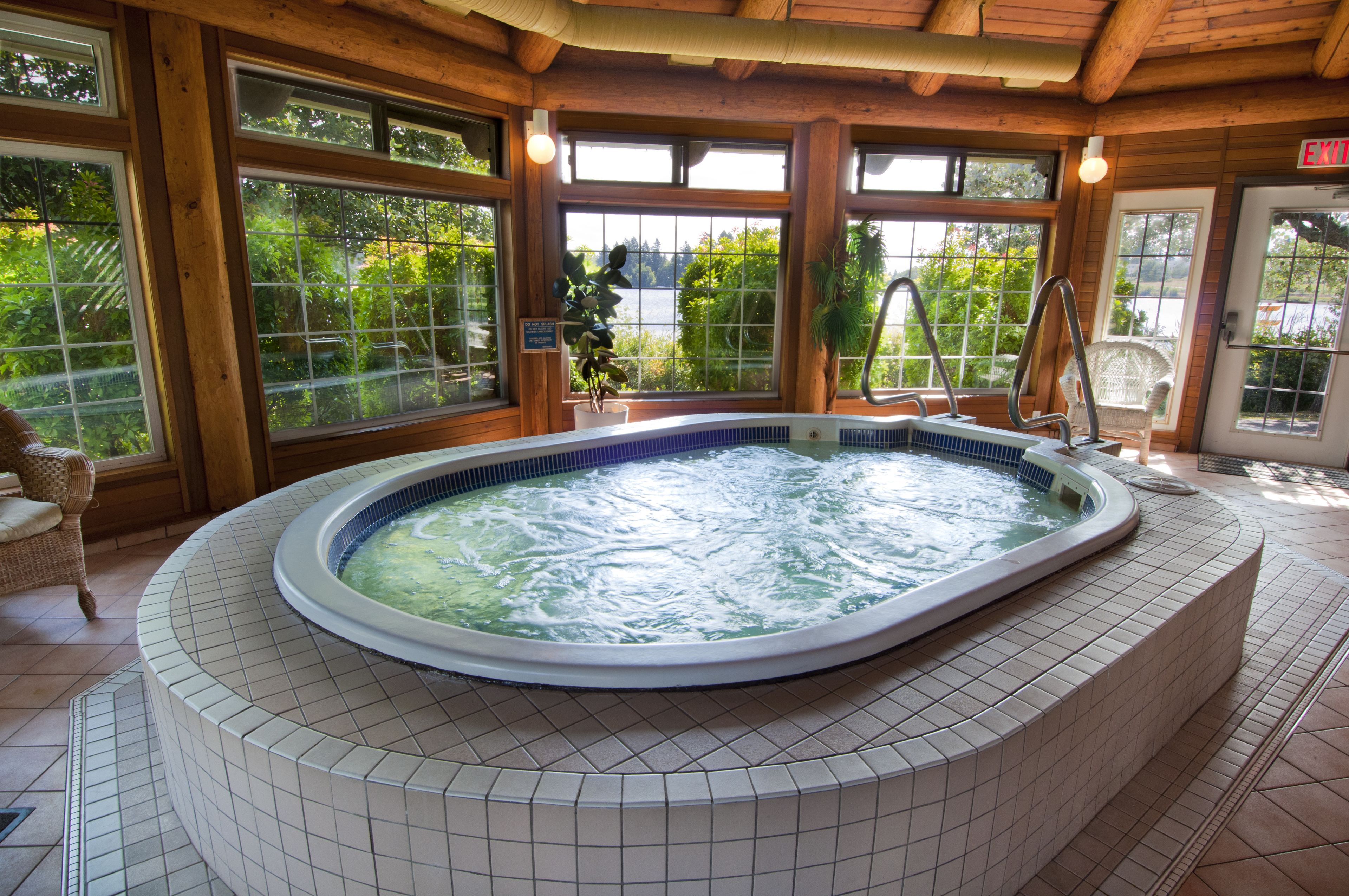 indoor spa tub