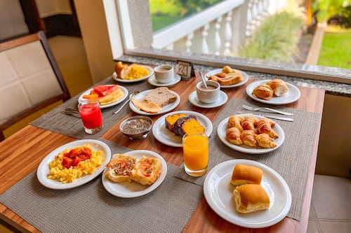 Desayuno buffet incluido todos los días