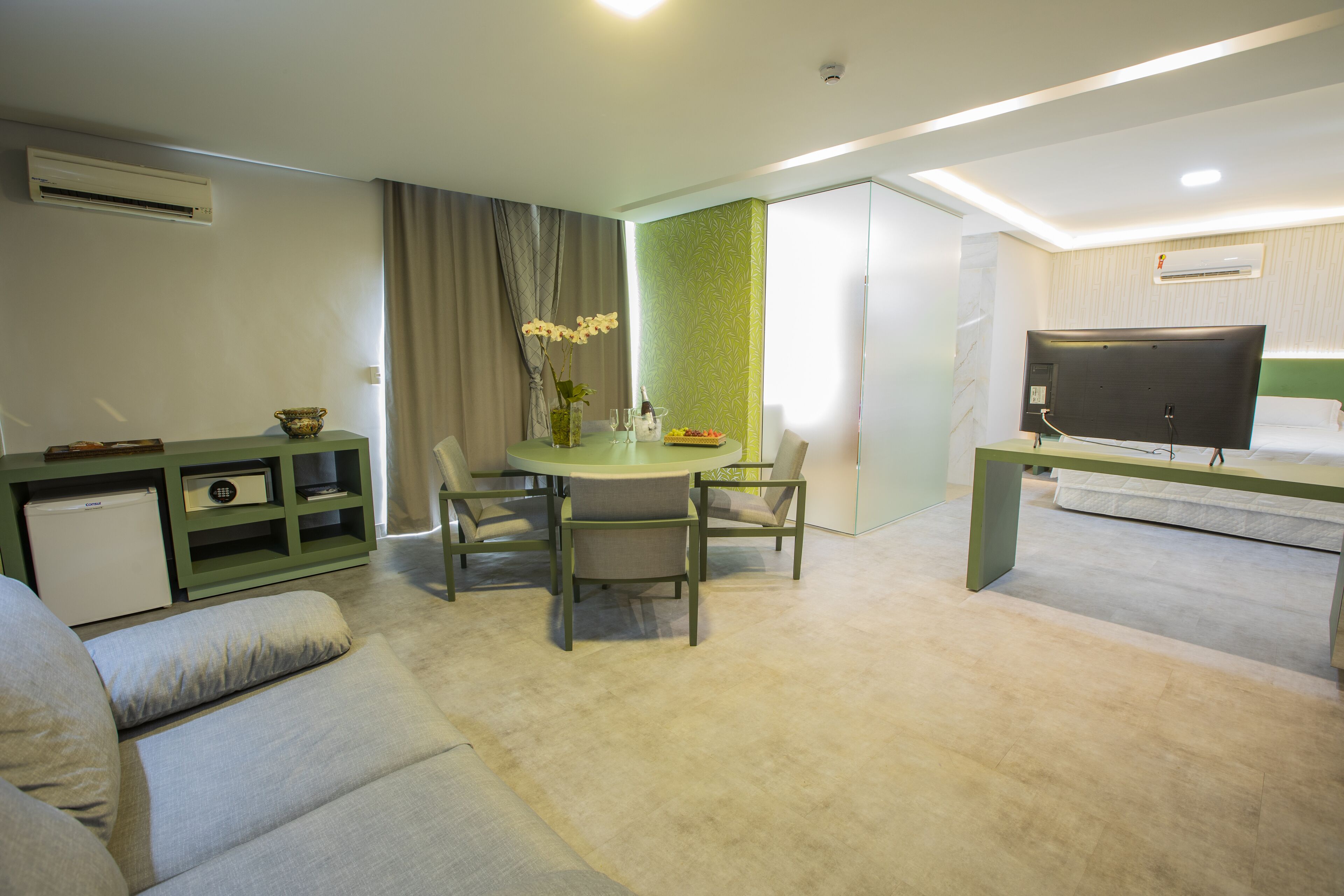 grand suite | 1 bedroom, minibar, in-room safe, desk