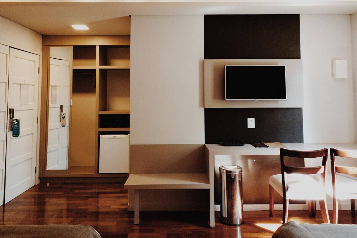 Minibar, in-room safe, desk, laptop workspace