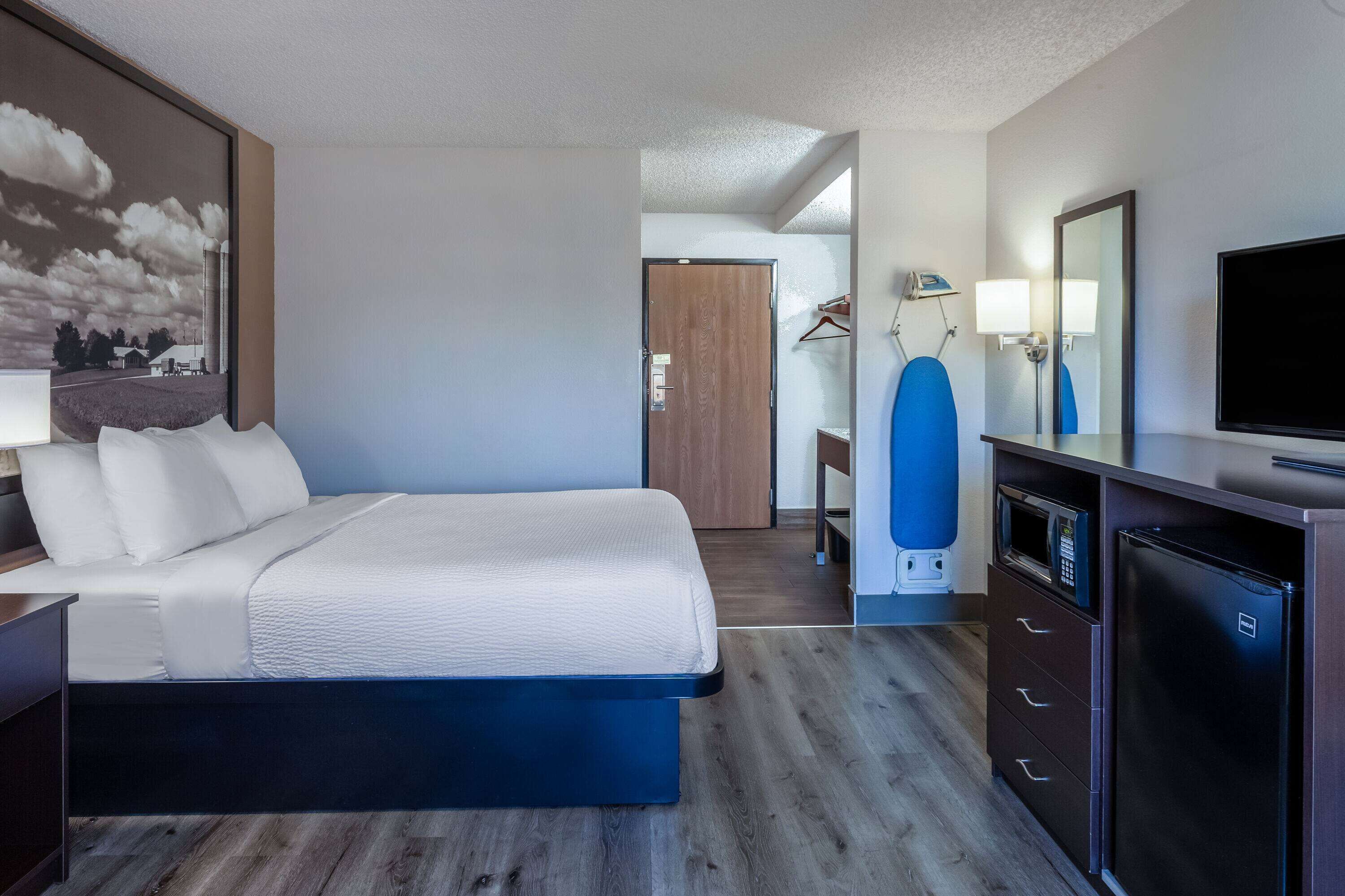 pillow-top beds, in-room safe, desk, iron/ironing board