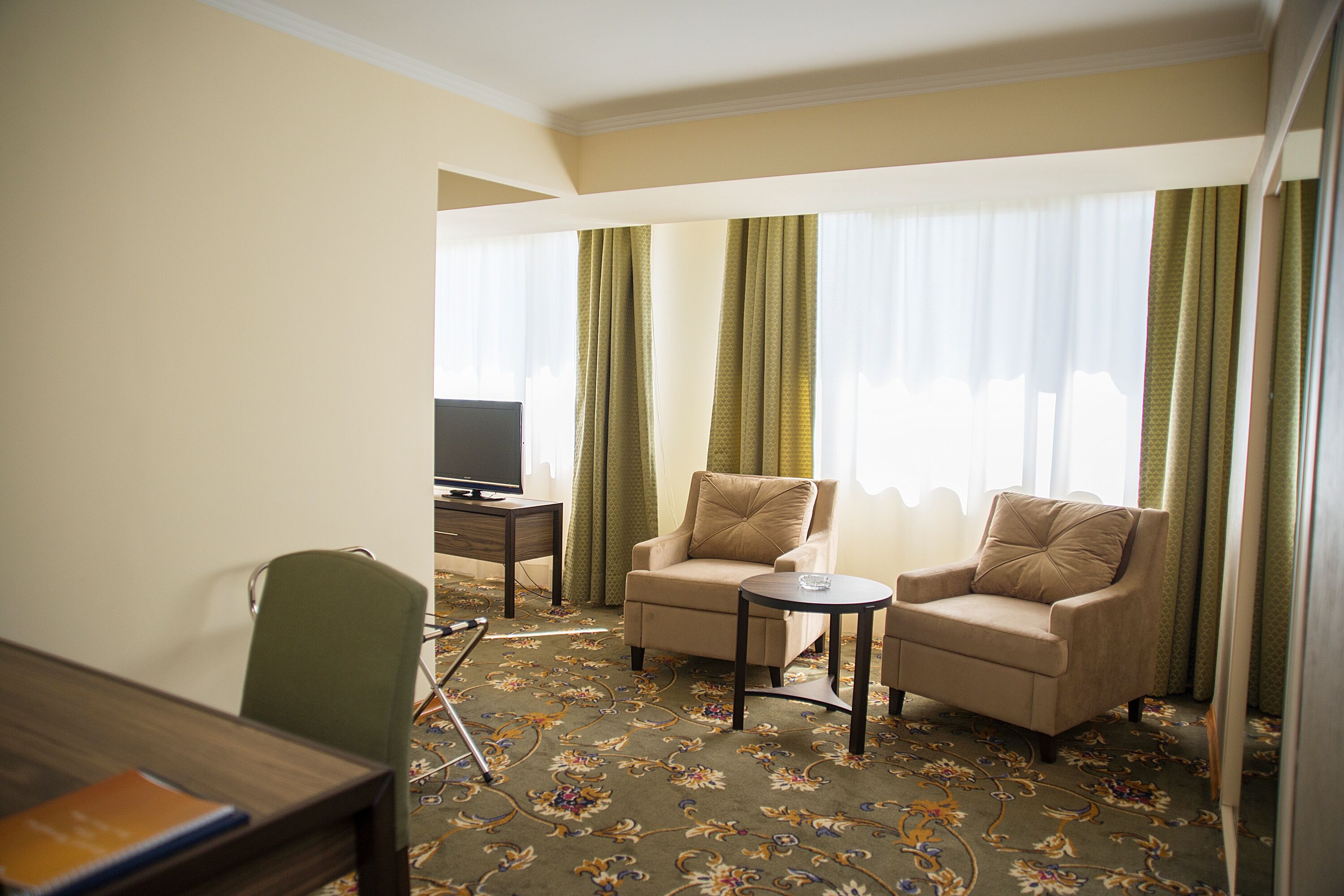 junior suite | minibar, in-room safe, desk, iron/ironing board