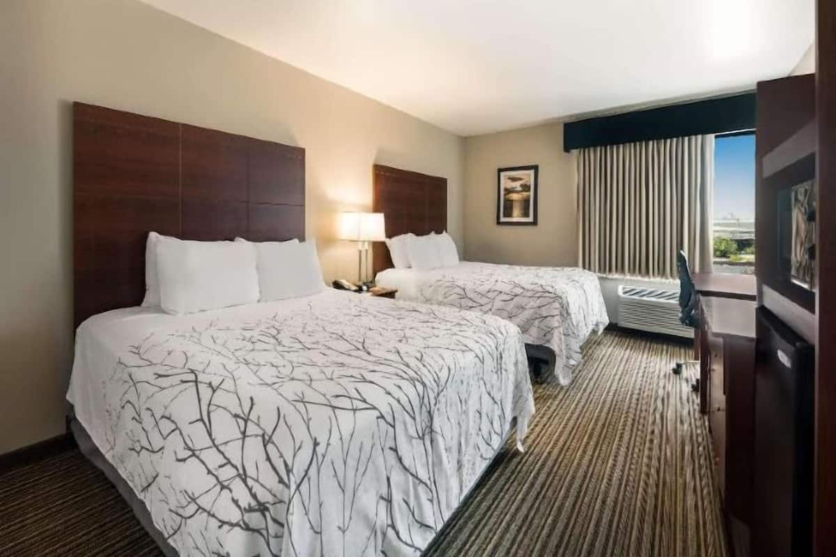 Premium bedding, pillowtop beds, in-room safe, desk