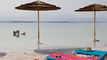 Private beach, free beach cabanas, sun-loungers, beach umbrellas