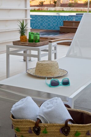 Pool - Herods Dead Sea (Tamar)