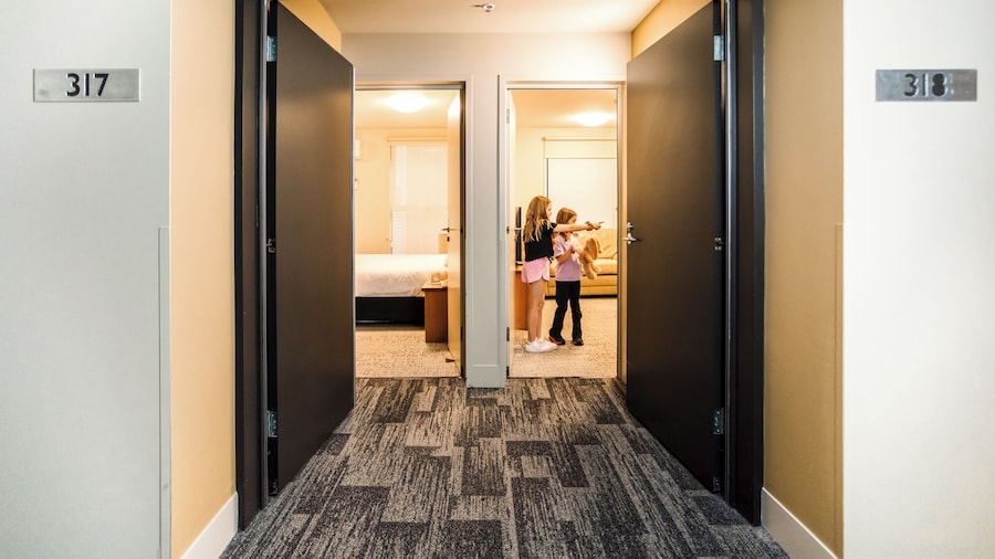 The Old Woolstore Apartment Hotel