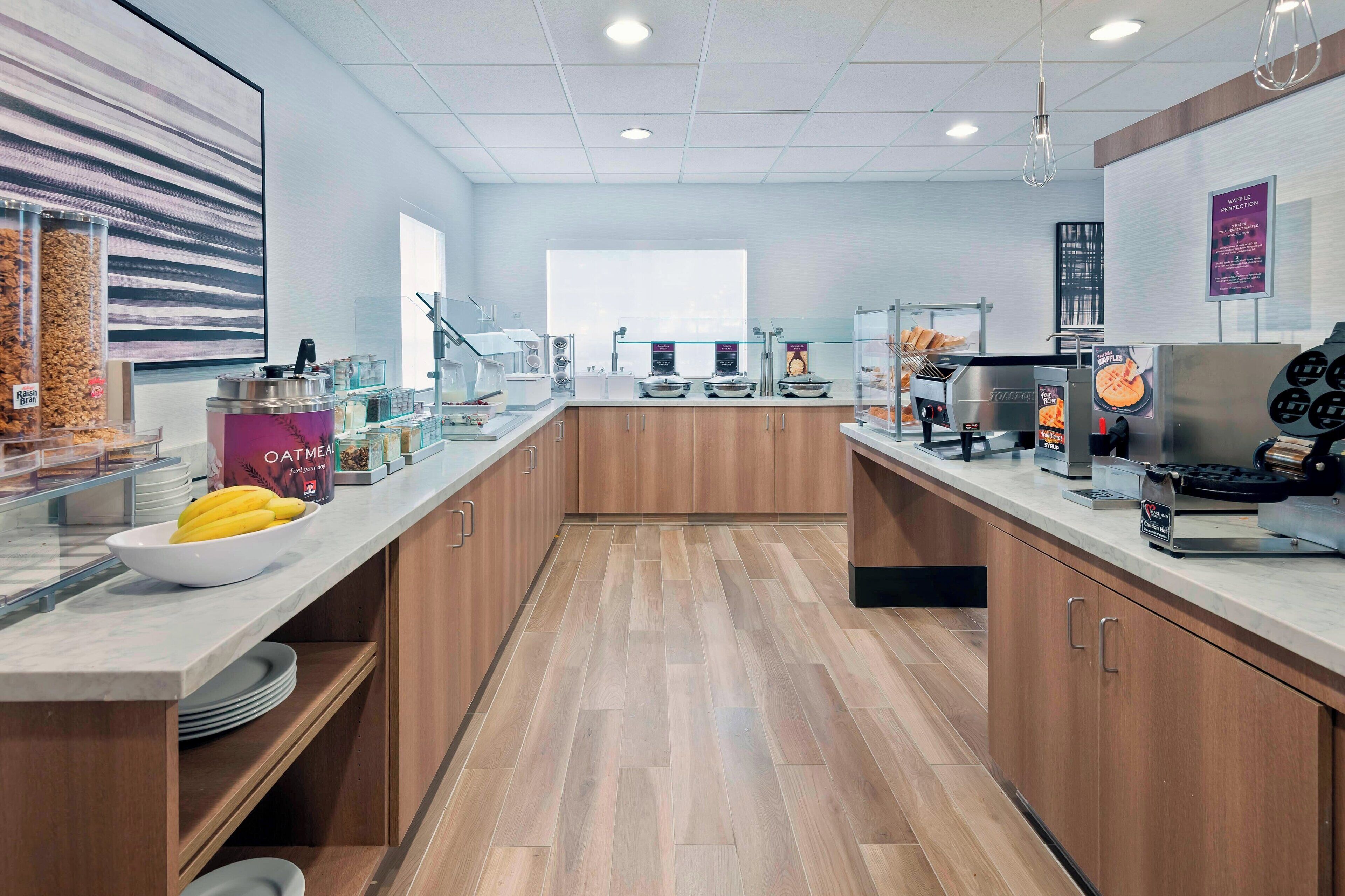 free daily continental breakfast