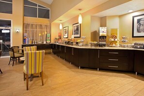 Restaurant - Hampton Inn & Suites Cleveland/Independence (Independence)