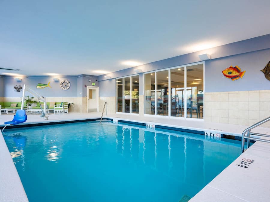 Indoor pool, outdoor pool, sun loungers