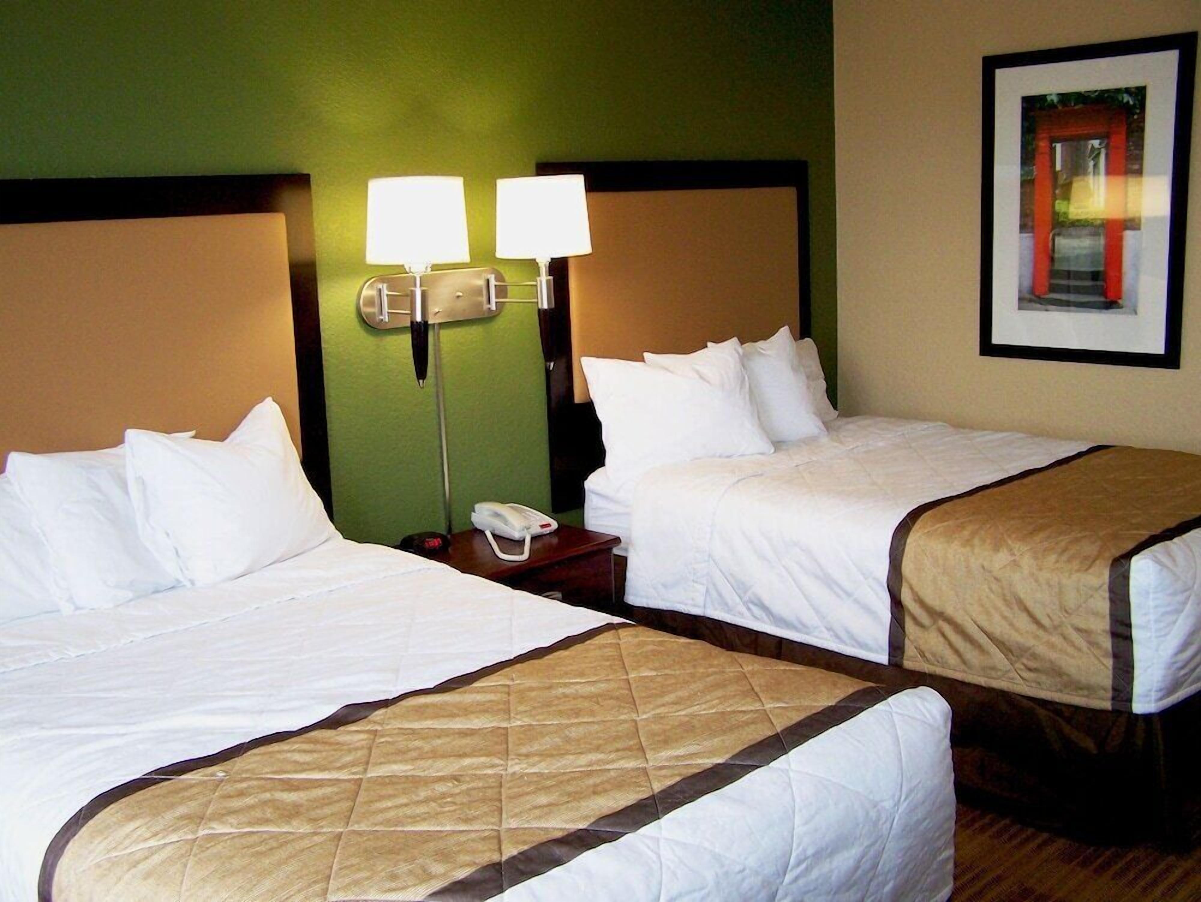 Desk, blackout drapes, iron/ironing board, free WiFi