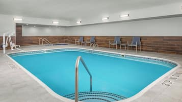 Indendørs pool