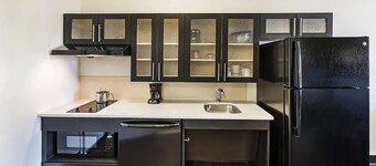 MainStay Suites Kansas City Overland Park