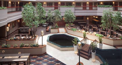 Embassy Suites by Hilton Dallas Near the Galleria