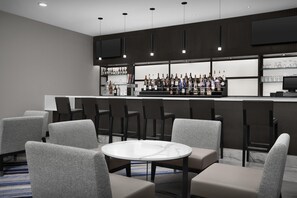 Garden views, serves dinner and happy hour - Embassy Suites by Hilton Dallas Near the Galleria (Dallas)
