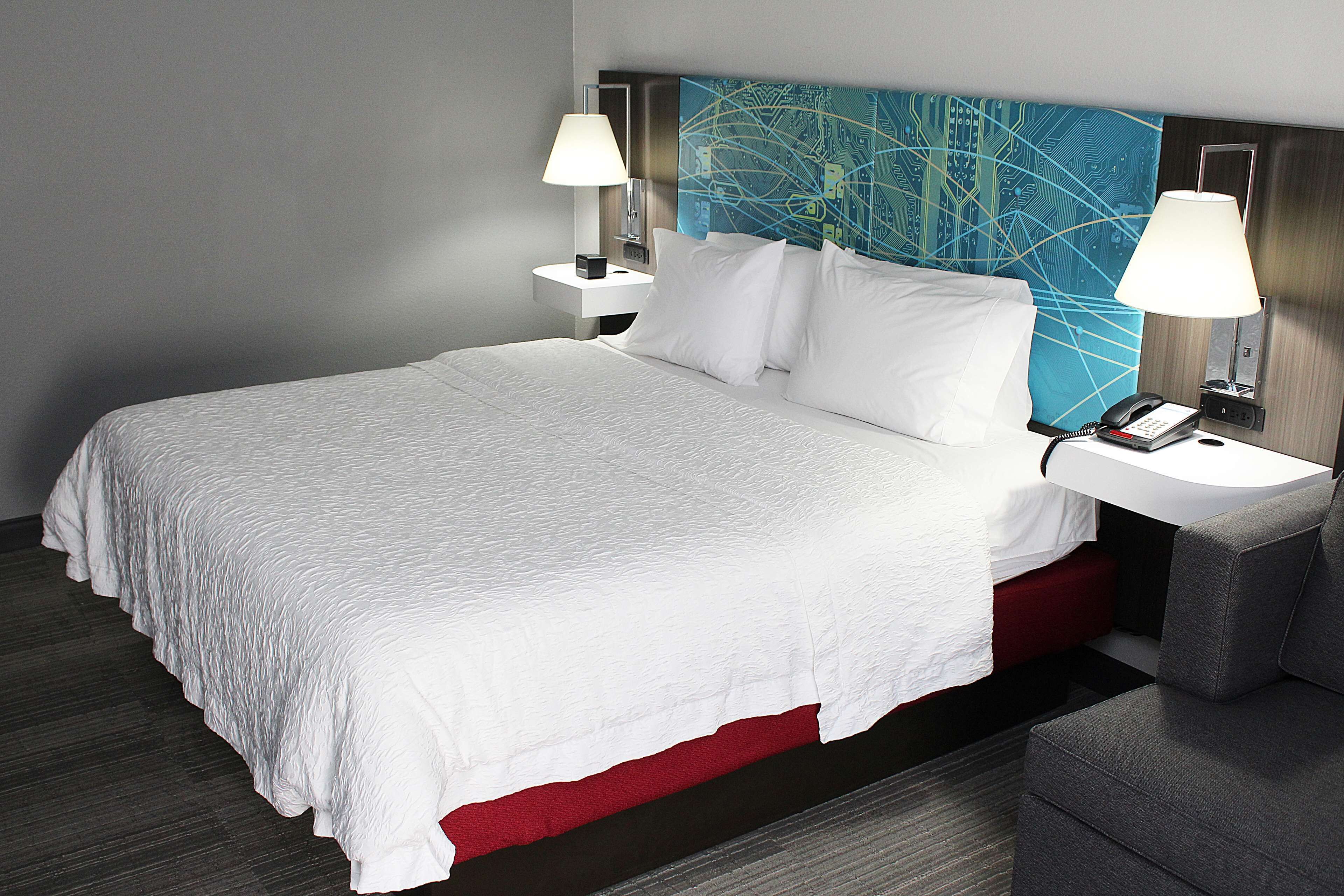 one king study sofabed non smoking | premium bedding, in-room safe, iron/ironing board, free cots/infant beds