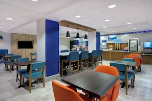 Free daily continental breakfast - Holiday Inn Express Marietta - Atlanta Northwest by IHG (Marietta)