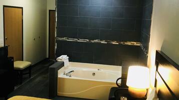 Room, 1 King Bed with Sofa bed, Non Smoking | Jetted tub
