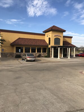 Restaurant - Rodeway Inn Stephenville (Stephenville)