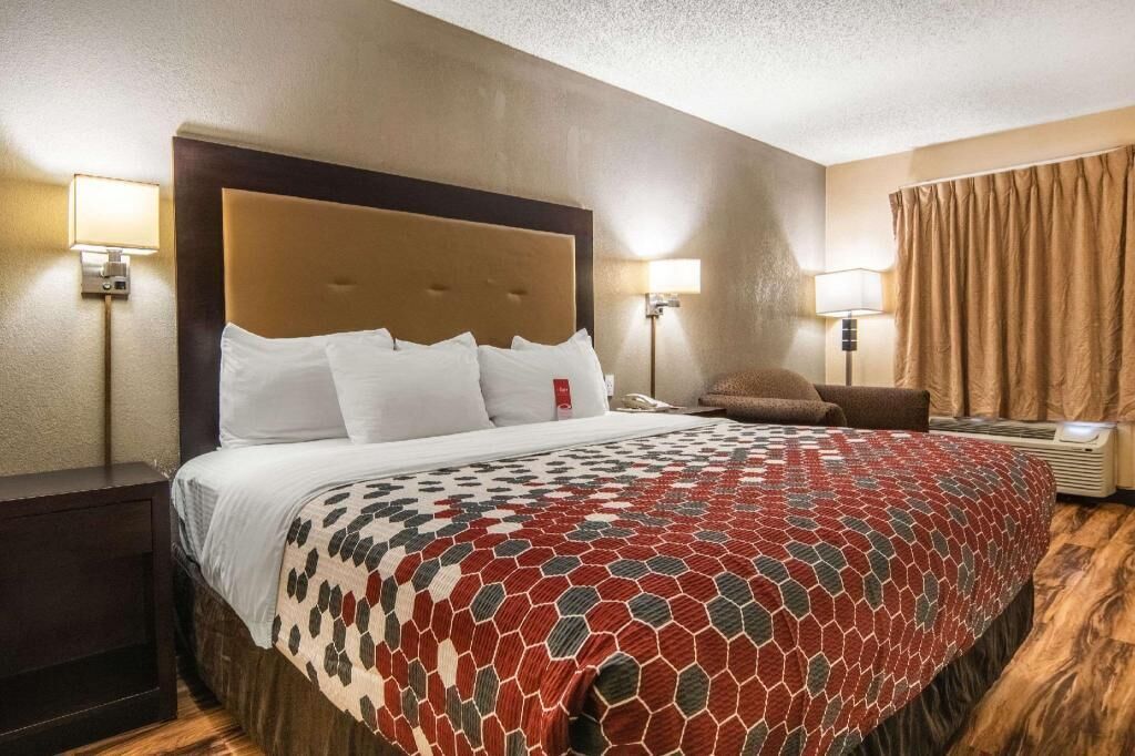 Premium bedding, pillowtop beds, iron/ironing board